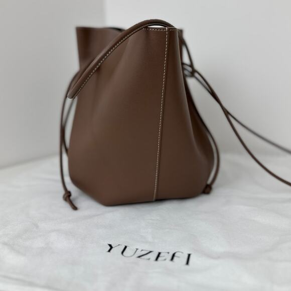 Yuzefi Mochi Large Tote Bag Brown Leather Designer Contemporary Minimalist - Picture 12 of 16